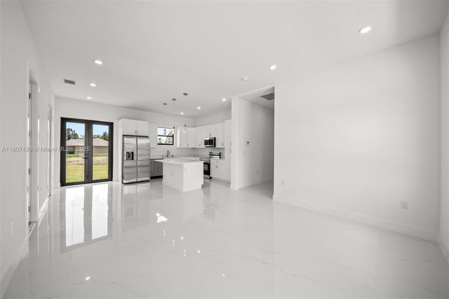 Image 19 of a home in . Image 19 of a home in .