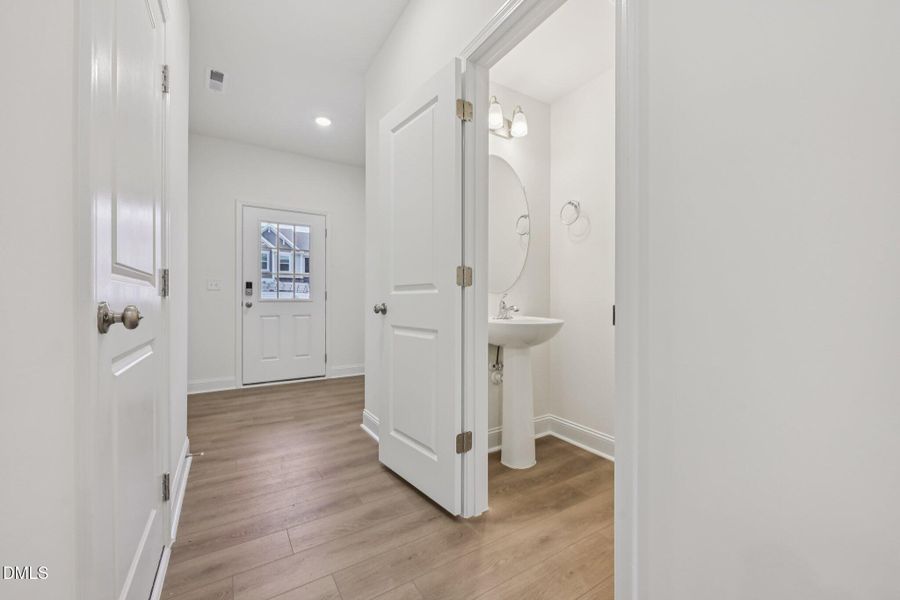 8-web-or-mls-Kensley Grv Ln-S0602-008