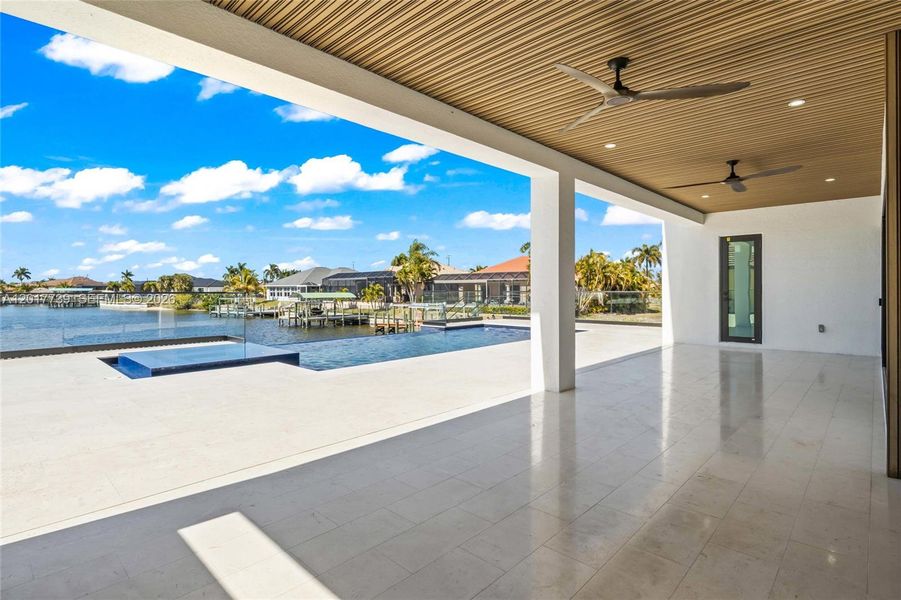 Exterior details and patio area of a home in , Cape Coral (Image 30).
