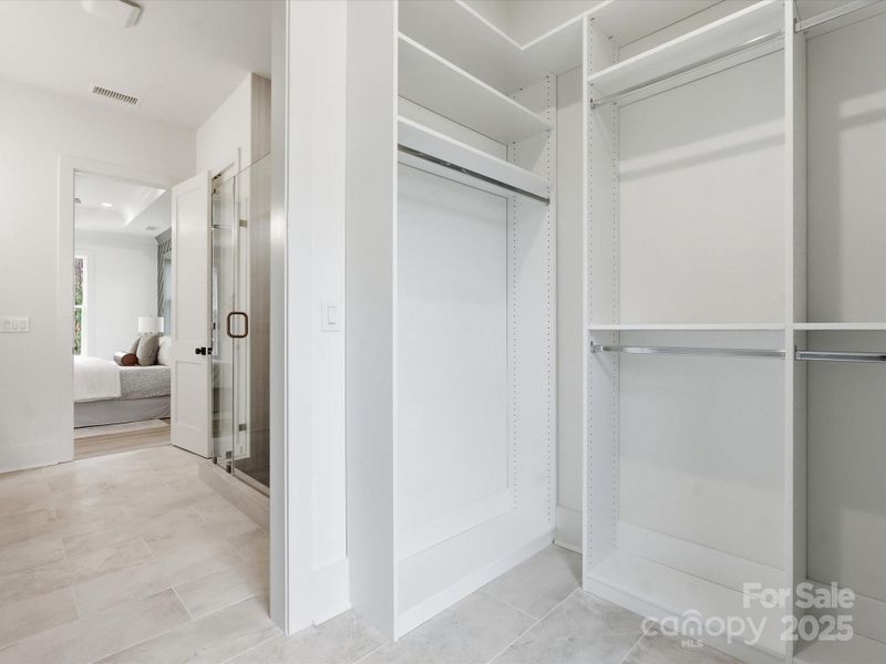 Spacious, unfurnished interior of a new home in , Mooresville (Image 20).