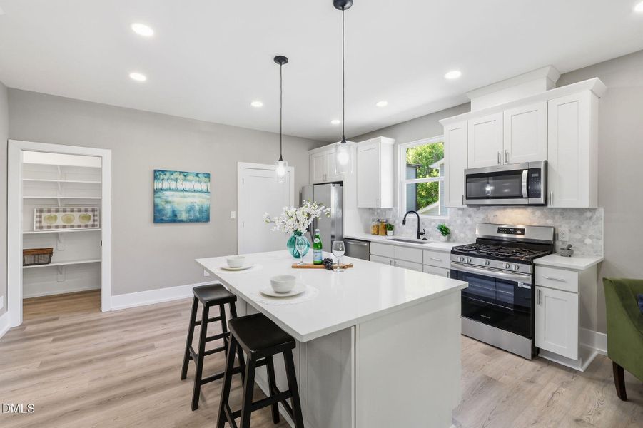 24-web-or-mls-P1127624 24-web-or-mls-P1127624