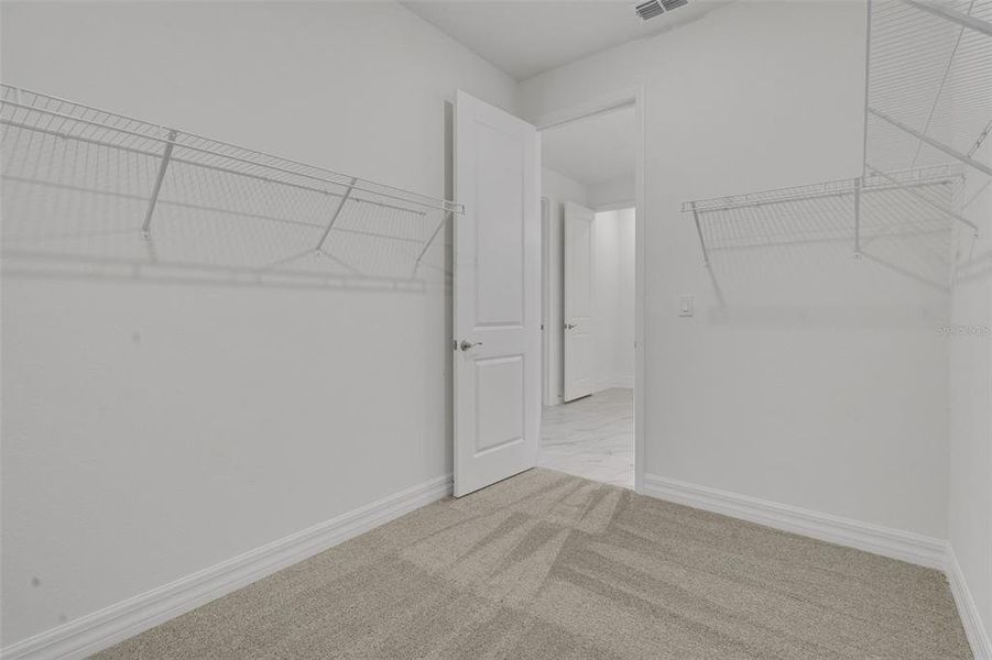 Spacious, unfurnished interior of a new home in Turnleaf, Punta Gorda (Image 16).