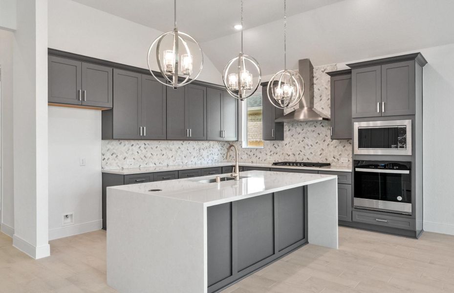 MODEL HOME images may NOT be consistent with the finished product.