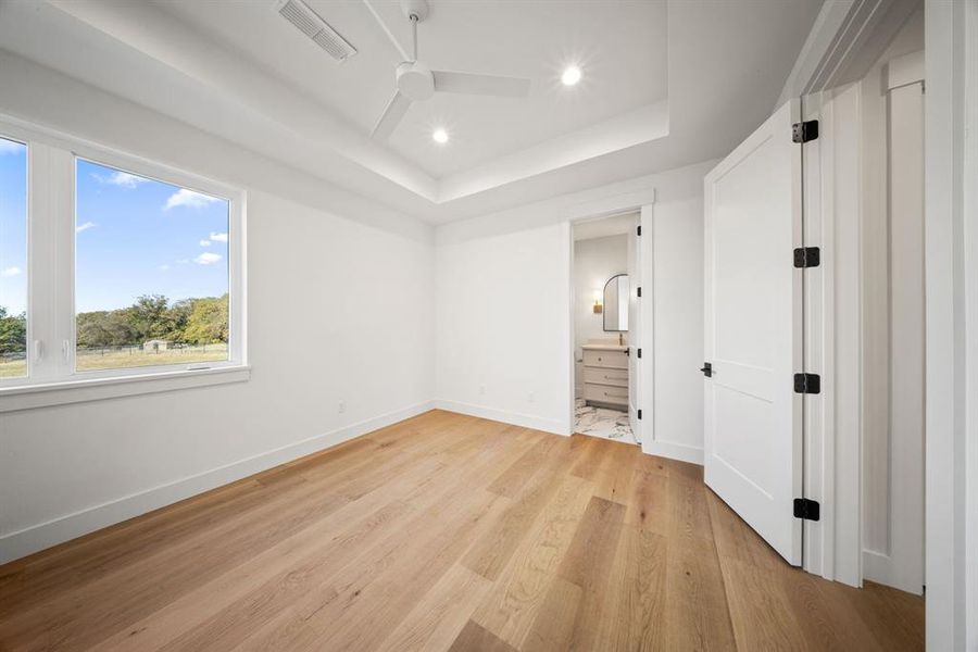Spacious, unfurnished interior of a new home in , Argyle (Image 33).