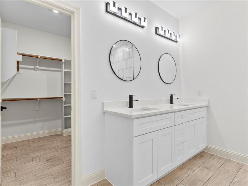 Furnished interior view inside a new home in , Granbury (Image 8).