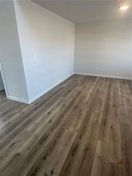 Spacious, unfurnished interior of a new home in , Auburn (Image 31).