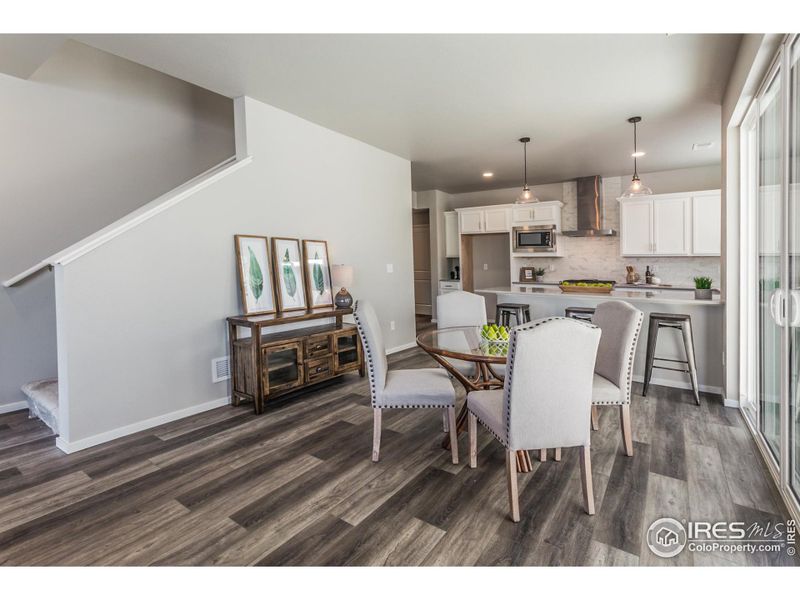 EXAMPLE PHOTO: DINING ROOM