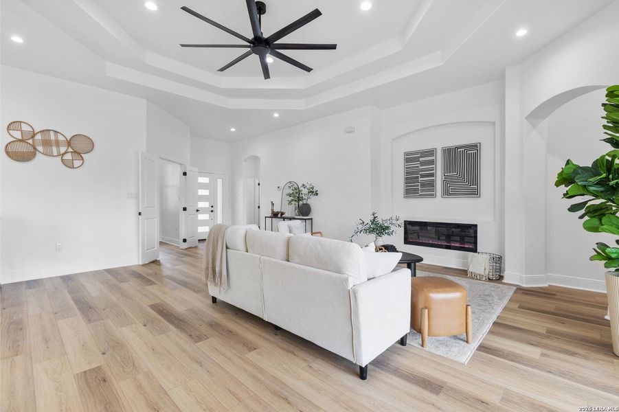 Furnished interior view inside a new home in , Atascosa (Image 6).