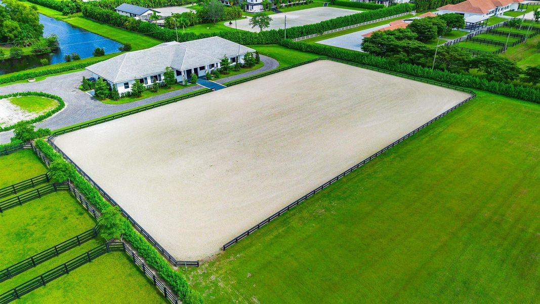 Image 40 of a home in .