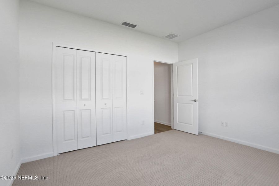 Spacious, unfurnished interior of a new home in Jennings Farm, Middleburg (Image 15). Spacious, unfurnished interior of a new home in Jennings Farm, Middleburg (Image 15).