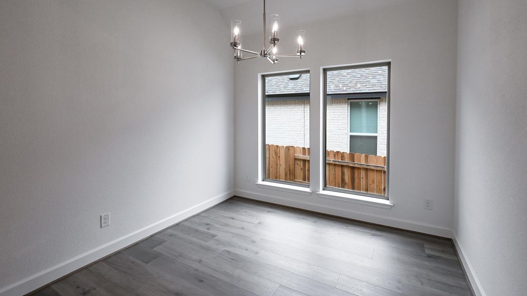 Spacious, unfurnished interior of a new home in 6 Creeks, Kyle (Image 7).