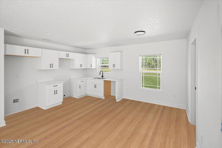 Spacious, unfurnished interior of a new home in , Keystone Heights (Image 17).