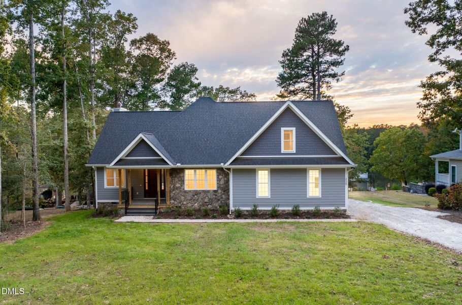 37-web-or-mls-Roanoke-Bend-49