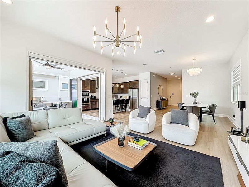 Furnished interior view inside a new home in , Orlando (Image 17).