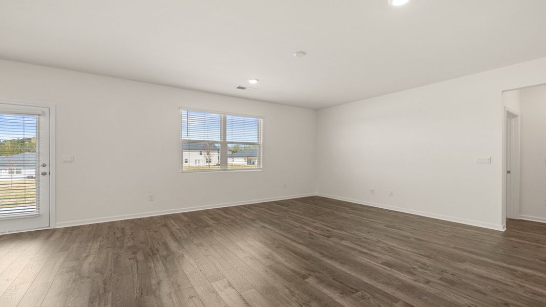 Spacious, unfurnished interior of a new home in Champion's Run, Lithonia (Image 12).