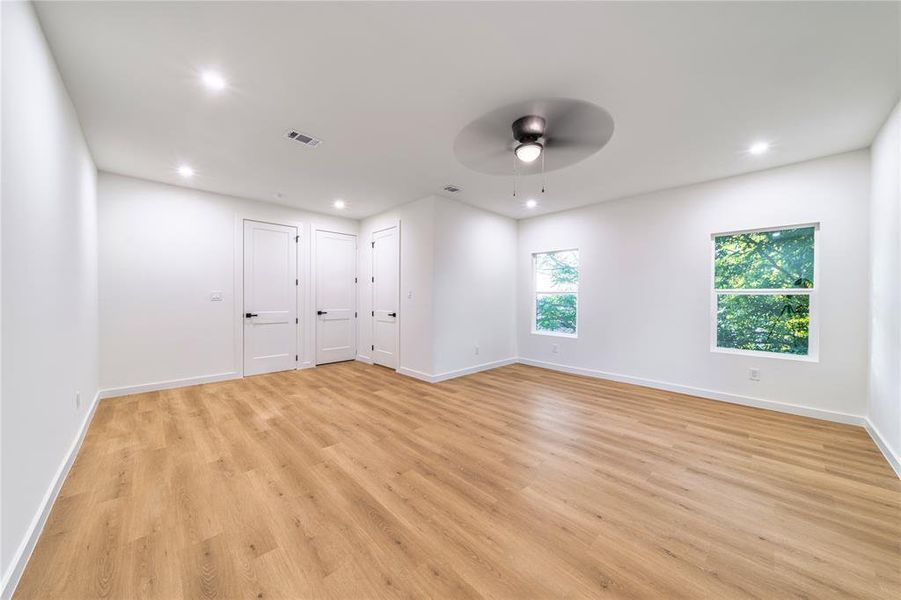 Spacious, unfurnished interior of a new home in , Dallas (Image 26).