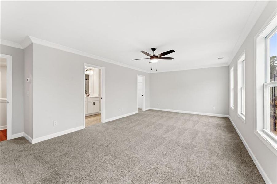 Spacious, unfurnished interior of a new home in Cherokee Township, Acworth (Image 19).