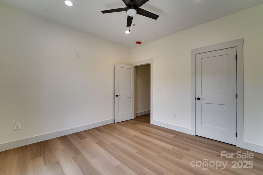 Spacious, unfurnished interior of a new home in , Clyde (Image 26).