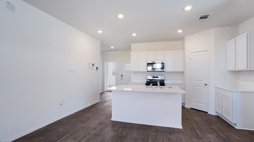 Furnished interior view inside a new home in Marigold, Kyle (Image 9).