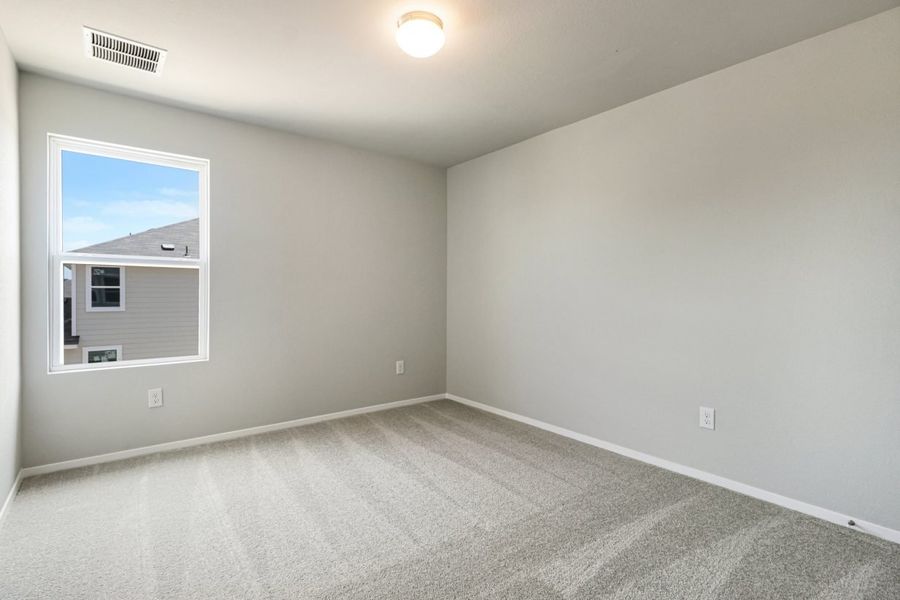 Spacious, unfurnished interior of a new home in Cascade, Liberty Hill (Image 21).