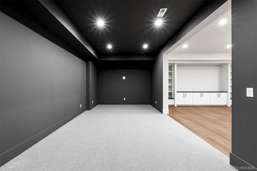 Spacious, unfurnished interior of a new home in , Denver (Image 34).