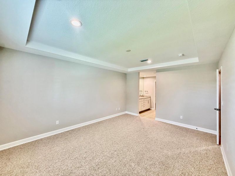 Spacious, unfurnished interior of a new home in , Fort Pierce (Image 41).