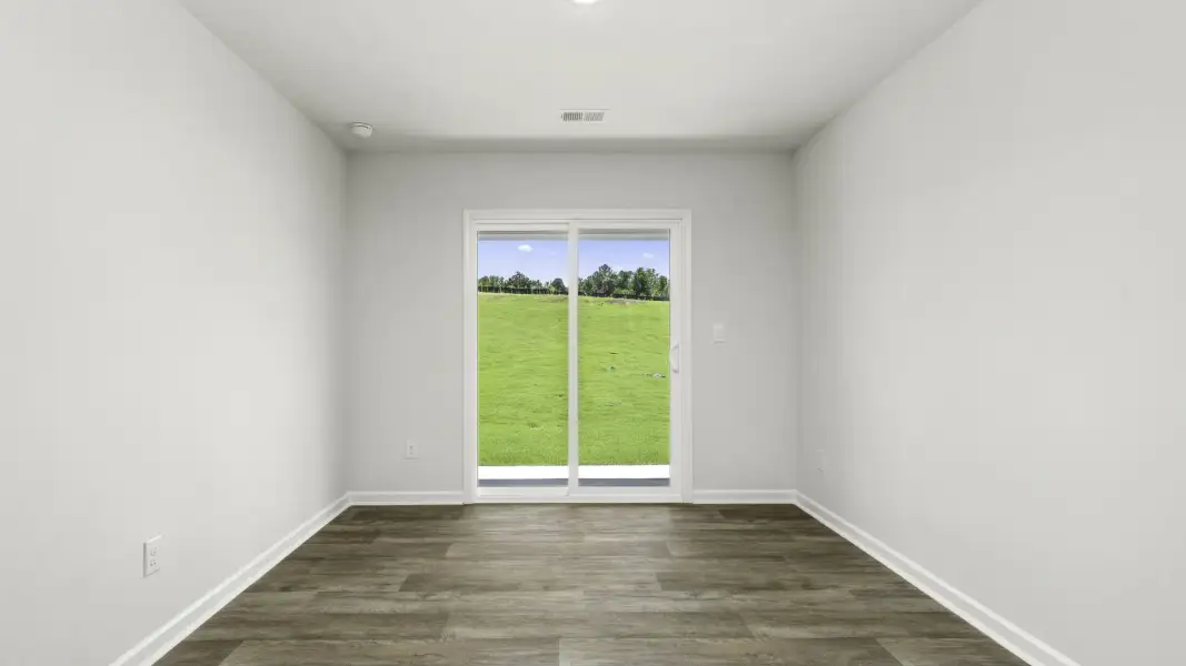 Spacious, unfurnished interior of a new home in Fishel Village, Winston-Salem (Image 12).