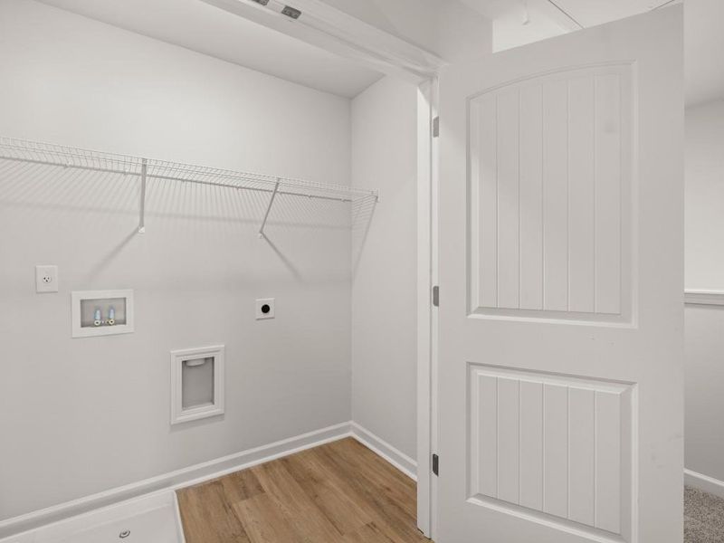 Spacious, unfurnished interior of a new home in Falcon Landing Townhomes, Gainesville (Image 30).