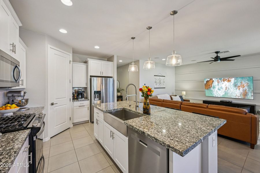 8-print-W Country Club Trl-S2511-014