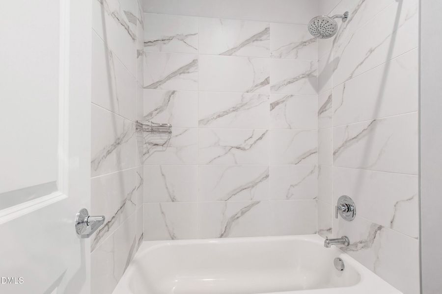 Crimson-40 Crimson-40