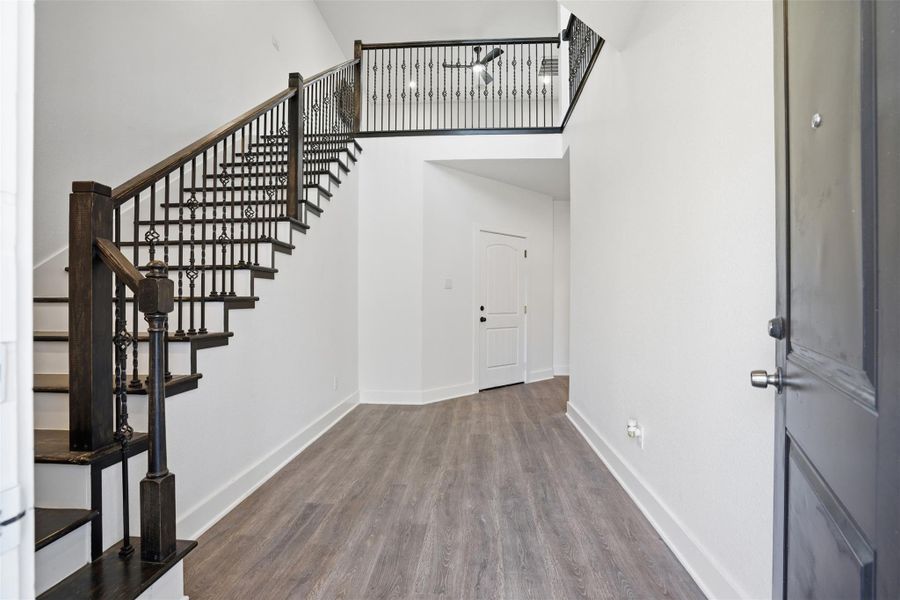 Spacious, unfurnished interior of a new home in , Houston (Image 15).