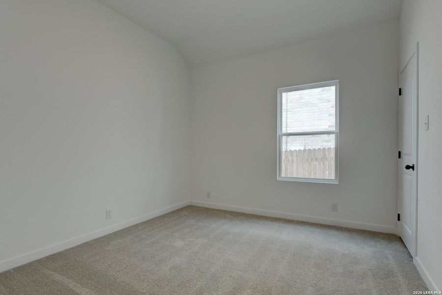 Spacious, unfurnished interior of a new home in Arcadia Ridge, San Antonio (Image 26).