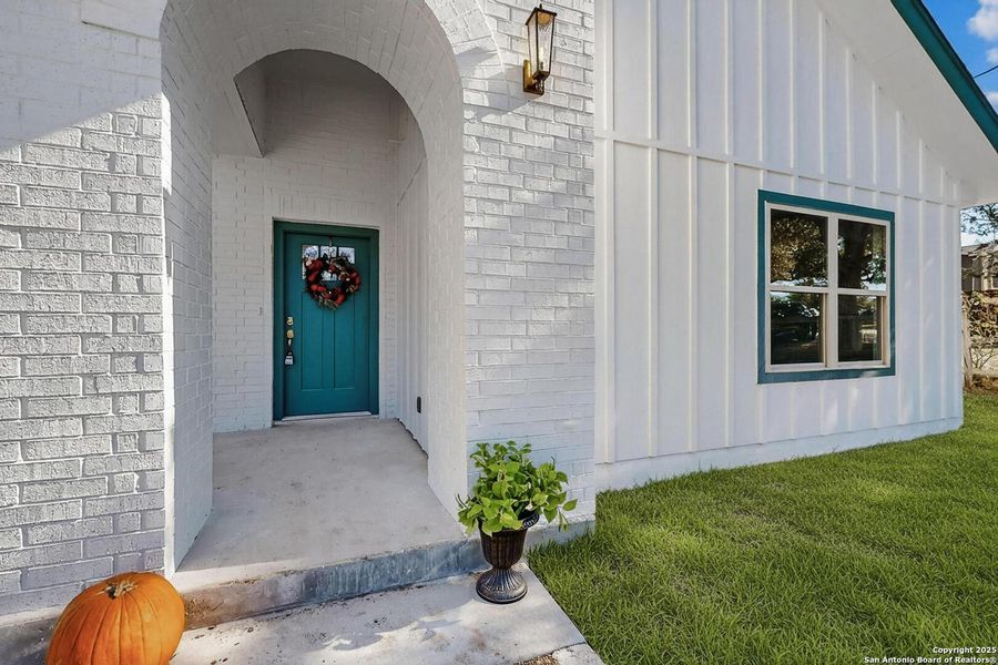 Exterior details and patio area of a home in , Spring Branch (Image 23).