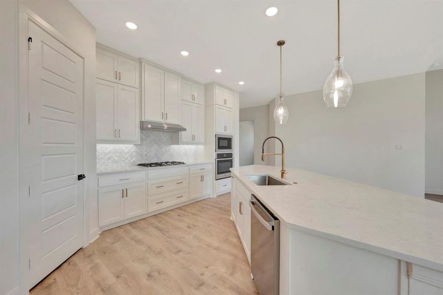 Furnished interior view inside a new home in Sandbrock Ranch, Aubrey (Image 15). Furnished interior view inside a new home in Sandbrock Ranch, Aubrey (Image 15).