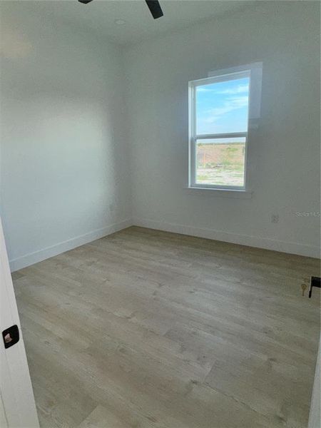 Spacious, unfurnished interior of a new home in , Frostproof (Image 29).