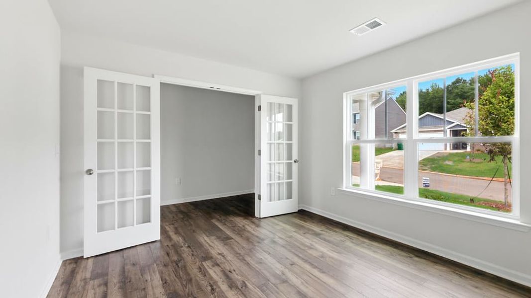 Spacious, unfurnished interior of a new home in Treemont Commons, Wellford (Image 19).