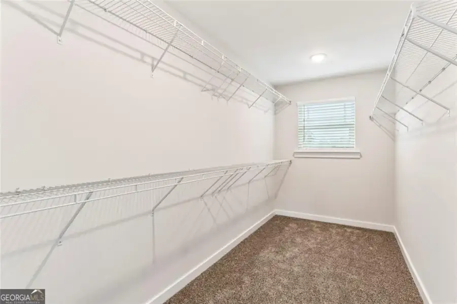 Spacious, unfurnished interior of a new home in , Hampton (Image 15).