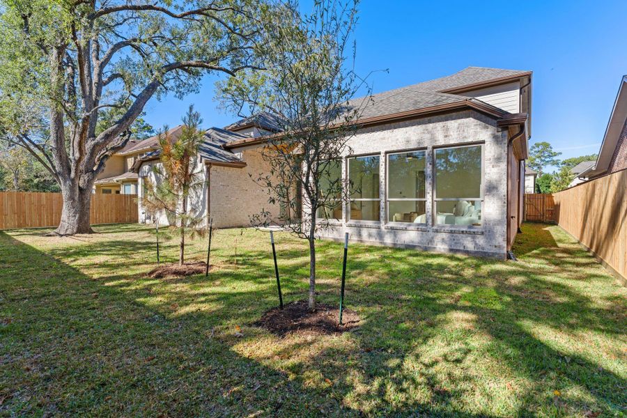 Exterior details and patio area of a home in , Houston (Image 25).