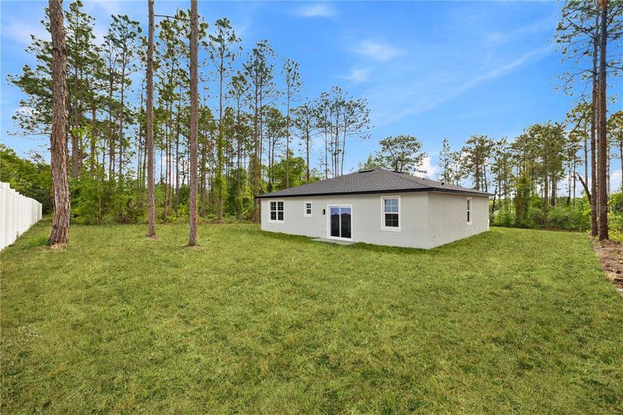 Exterior details and patio area of a home in , Citrus Springs (Image 21).