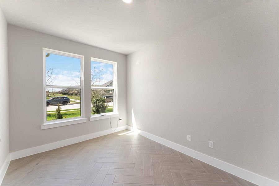 Spacious, unfurnished interior of a new home in Arabella on the Prairie, Richmond (Image 16).