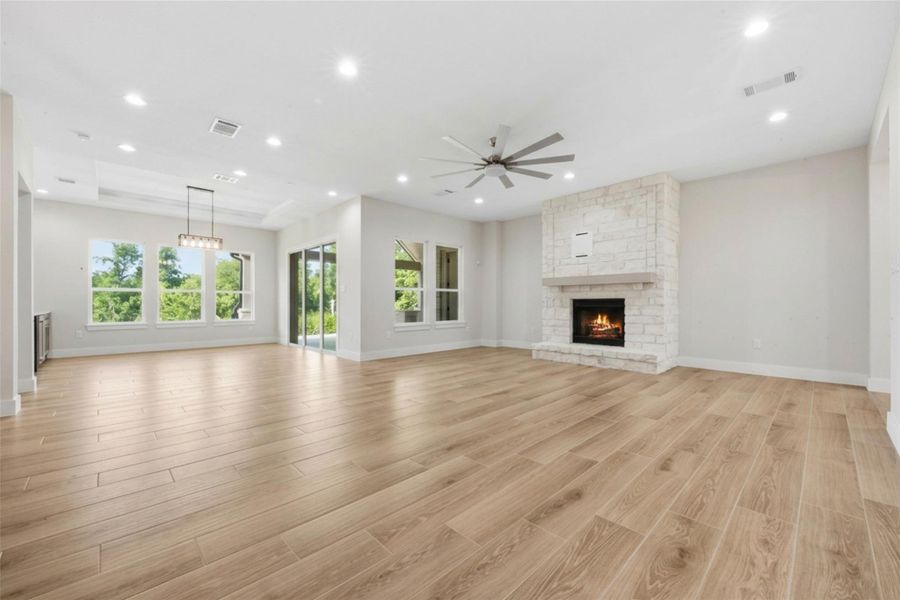 Spacious, unfurnished interior of a new home in , Baytown (Image 38). Spacious, unfurnished interior of a new home in , Baytown (Image 38).