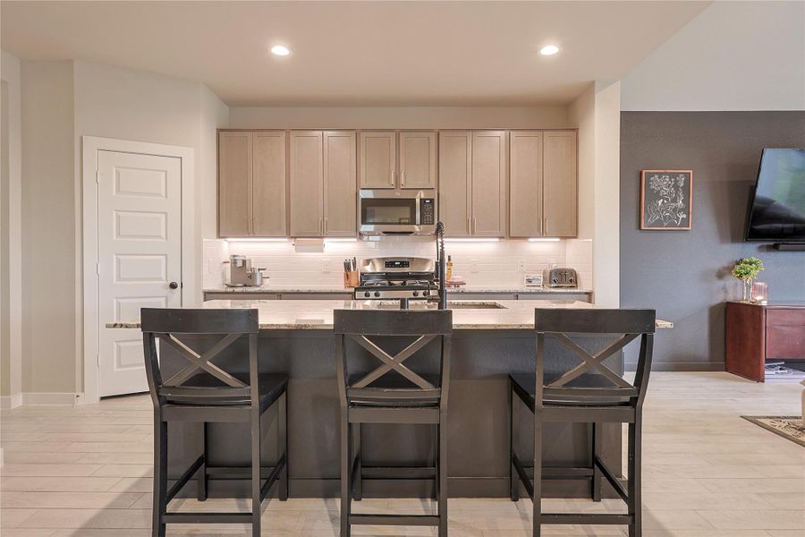 Furnished interior view inside a new home in Telge Ranch, Cypress (Image 5).