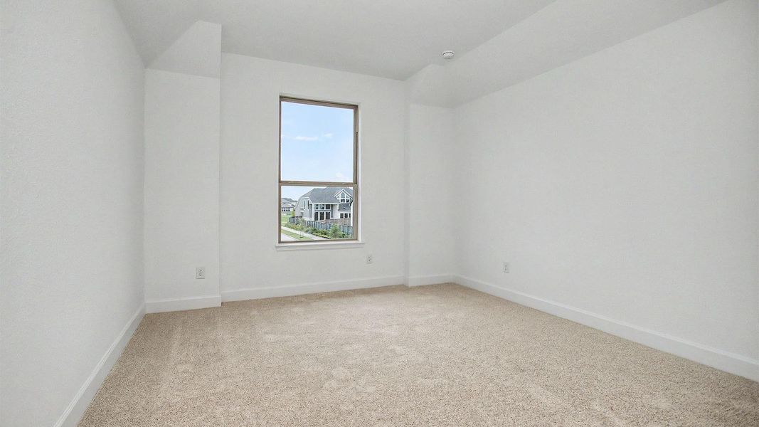 Spacious, unfurnished interior of a new home in Austin Point, Richmond (Image 8).