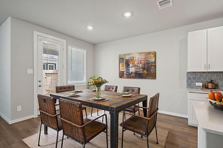 Photo is not of the actual home, but is an inspirational photo of builder’s model home and may depict options, furnishings, and/or decorator features that are not included Photo is not of the actual home, but is an inspirational photo of builder’s model home and may depict options, furnishings, and/or decorator features that are not included