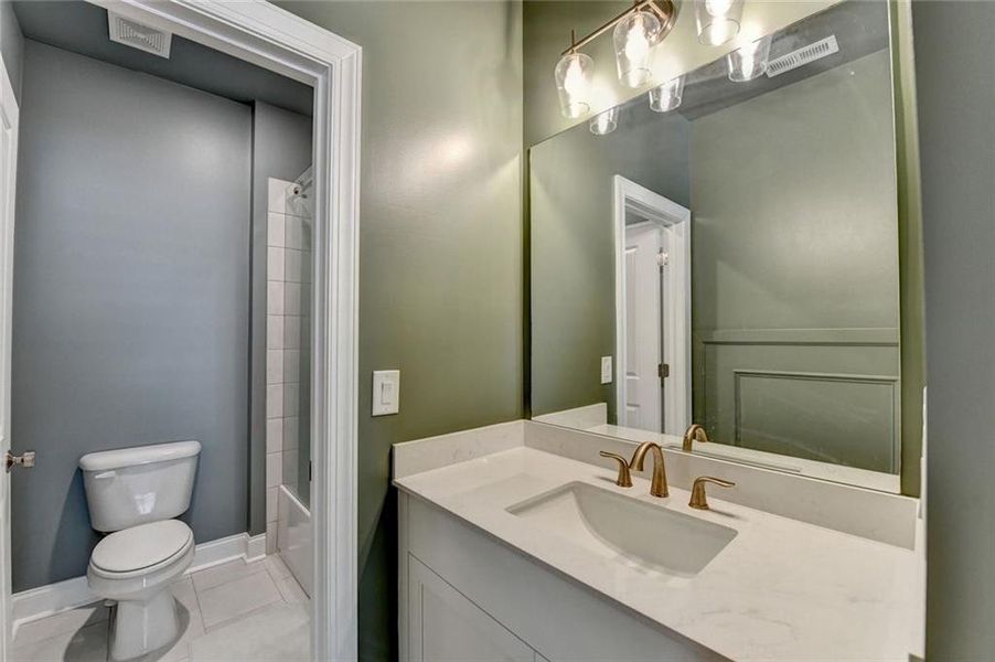 Furnished interior view inside a new home in , Duluth (Image 71).