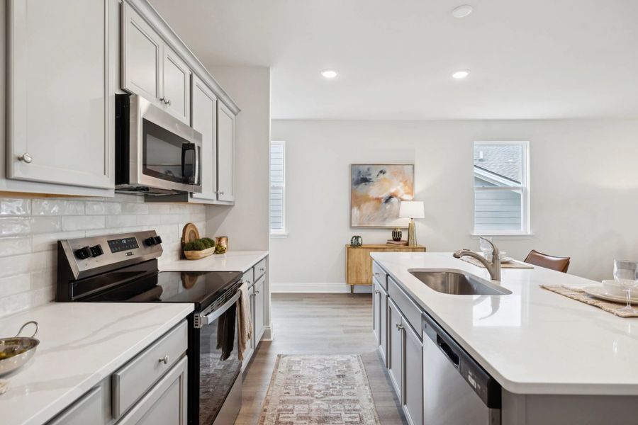Kitchen | For representation purposes only. Options and layout may vary by community and home plan. Kitchen | For representation purposes only. Options and layout may vary by community and home plan.
