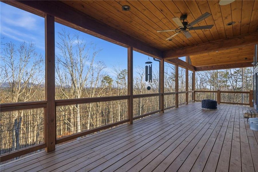 Exterior details and patio area of a home in , Jasper (Image 24).