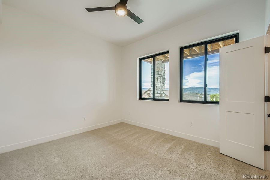 Spacious, unfurnished interior of a new home in , Granby (Image 15).
