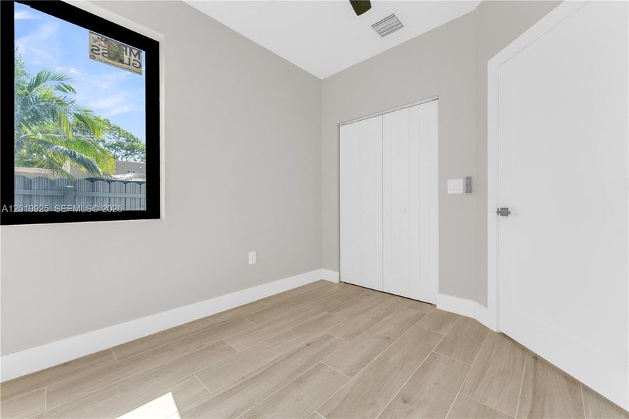 Spacious, unfurnished interior of a new home in , Miami (Image 22).