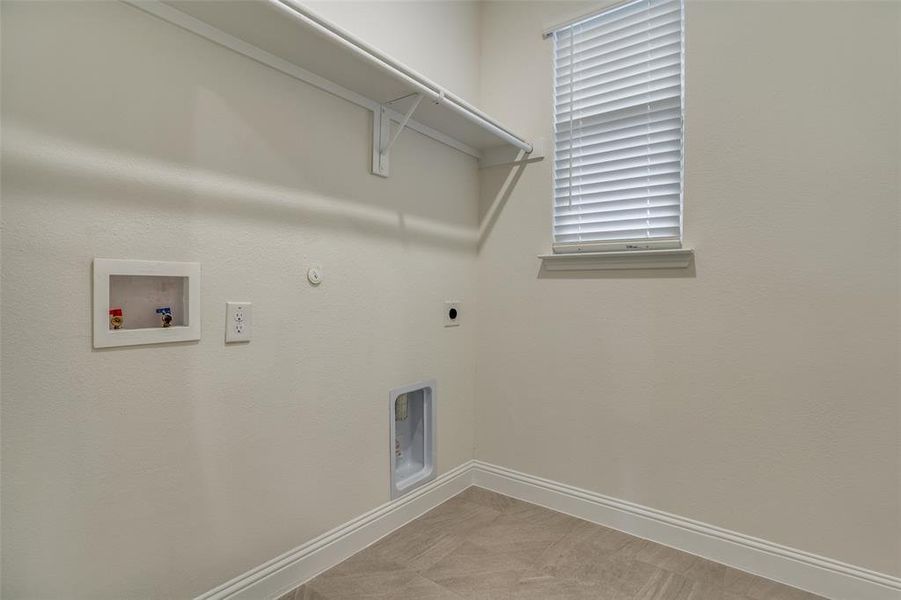 Spacious, unfurnished interior of a new home in The Preserve Estates, Justin (Image 14).